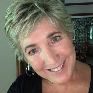 Meet your Posher, Cindy